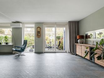 Mahonie 139, DORDRECHT