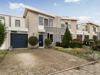 Mahonie 139, DORDRECHT