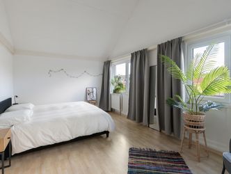 Assumburg 94, DORDRECHT