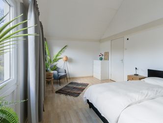 Assumburg 94, DORDRECHT