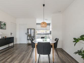 Assumburg 94, DORDRECHT