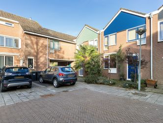 Cannenburg 107, DORDRECHT