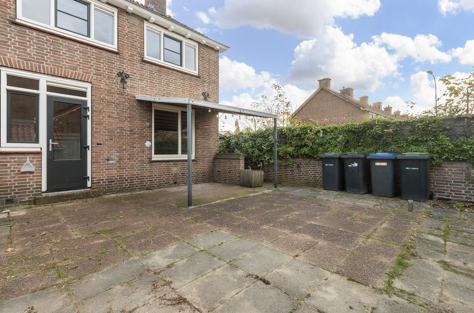 Prins Bernhardstraat 33