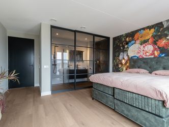 Werf van Gips 370, DORDRECHT