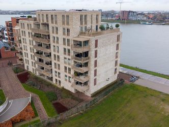 Werf van Gips 370, DORDRECHT