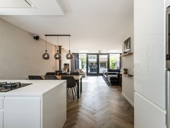 Plutolaan 12, DORDRECHT