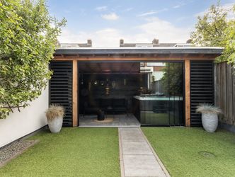 Plutolaan 12, DORDRECHT