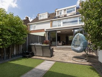 Plutolaan 12, DORDRECHT