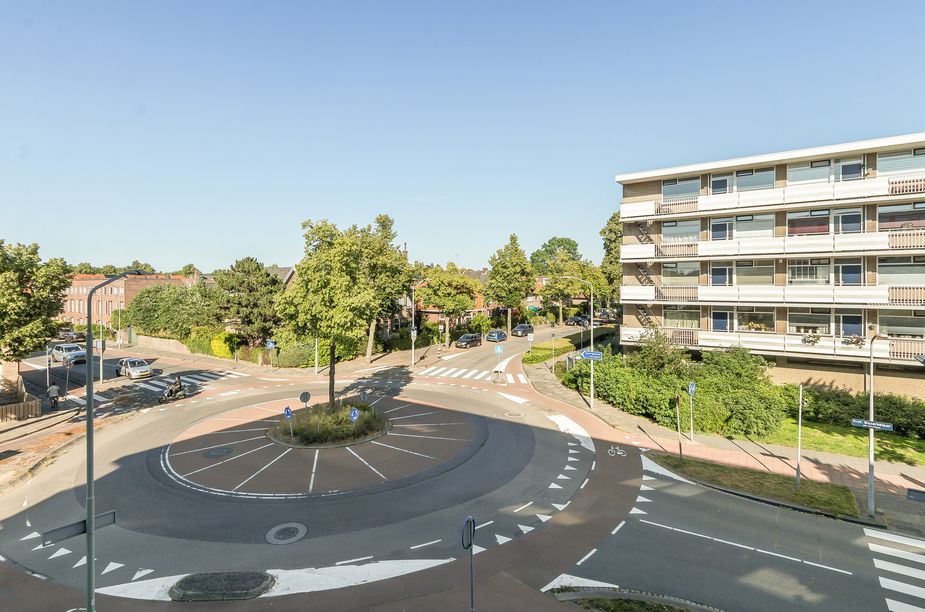 Prof. Waterinklaan 13