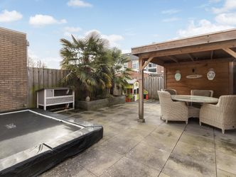 Acaciastraat 21, DORDRECHT