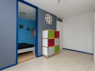 Palissander 195, DORDRECHT