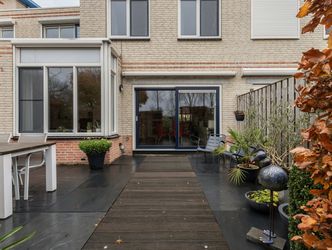 Palissander 195, DORDRECHT