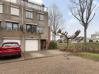Meranti 120, DORDRECHT