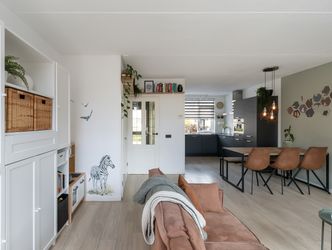 Pearl Buck-erf 102, DORDRECHT