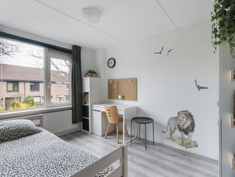 Pearl Buck-erf 102, DORDRECHT