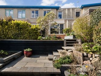 Palissander 176, DORDRECHT