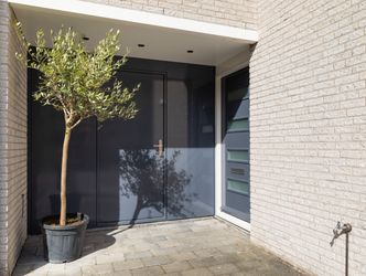 Johanna Naber-erf 177, DORDRECHT