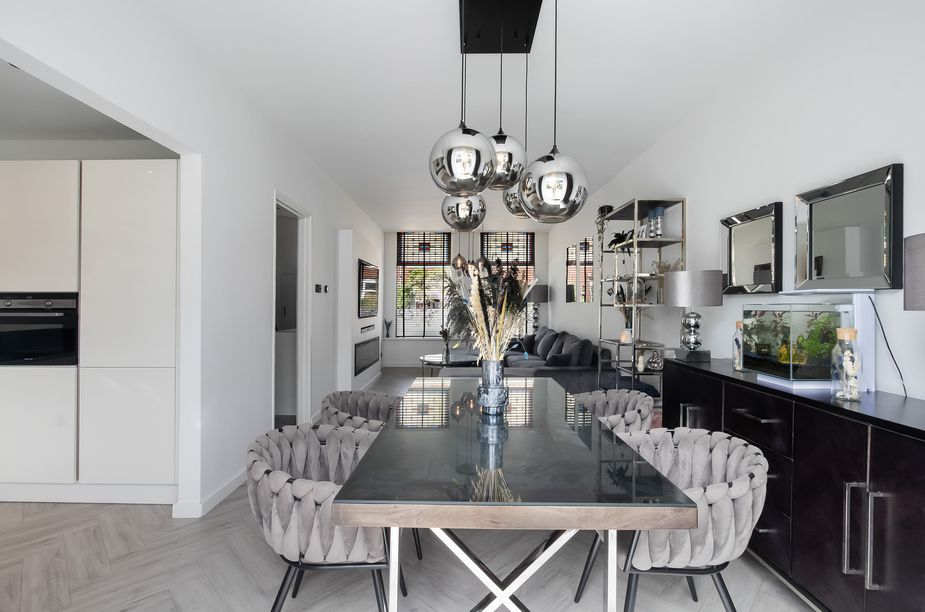 Hooftstraat 24