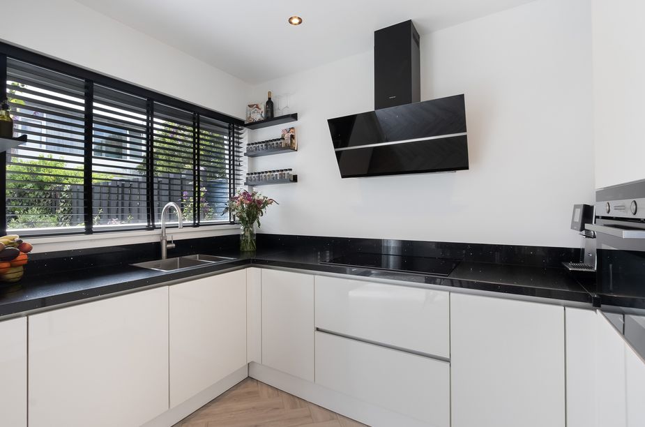 Hooftstraat 24