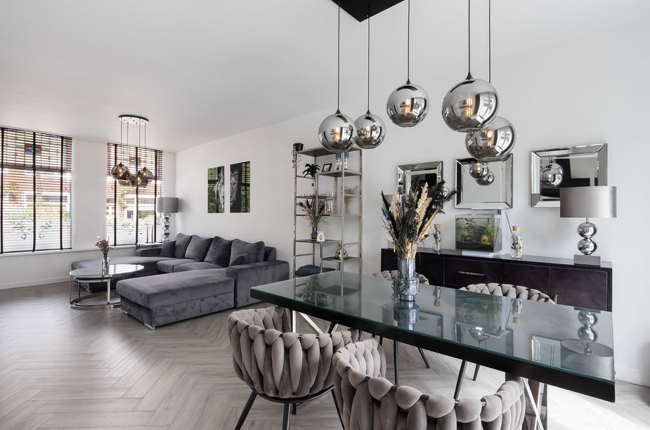 Hooftstraat 24
