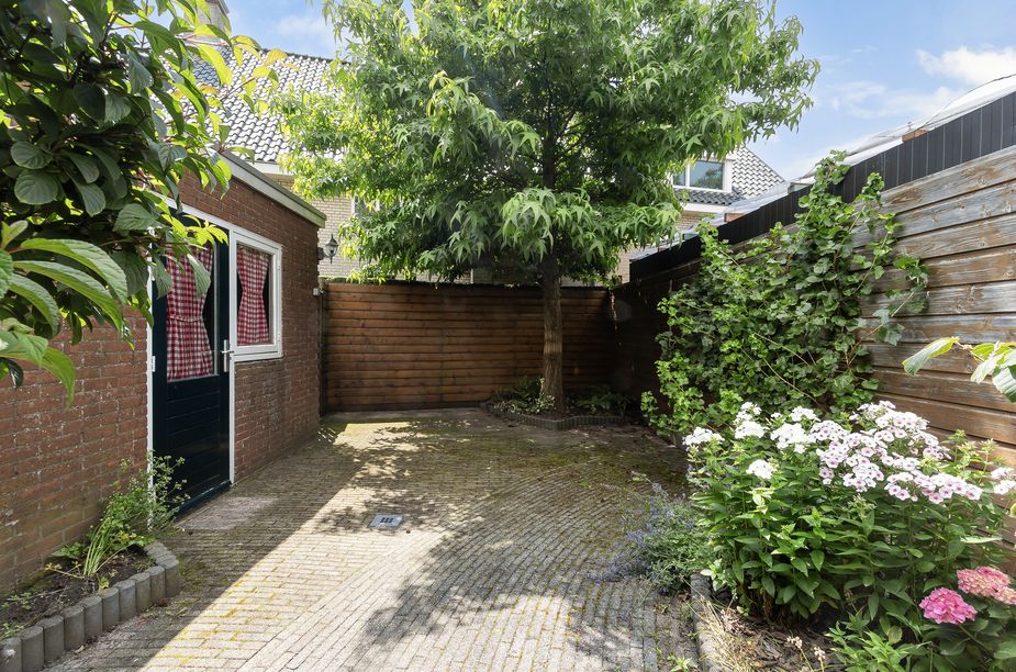 Baron van Boetzelaerlaan 4