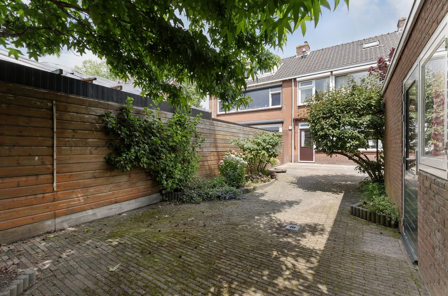 Baron van Boetzelaerlaan 4