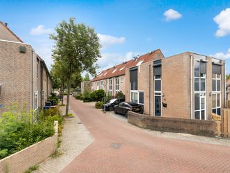 Suze Groeneweg-erf 384, DORDRECHT