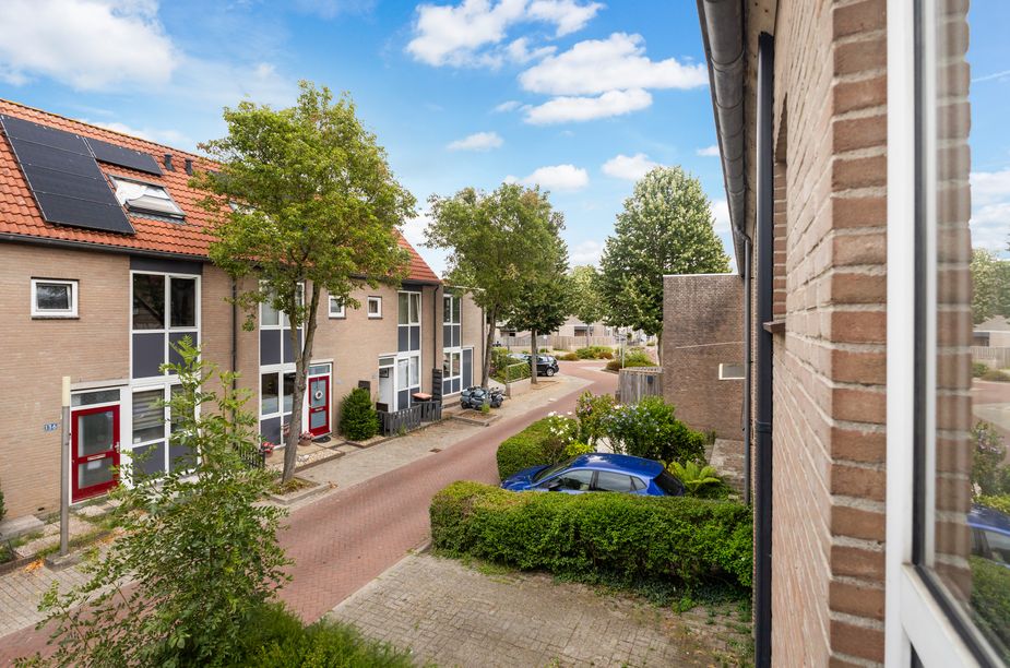 Suze Groeneweg-erf 384