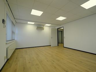 Jade 208, Dordrecht