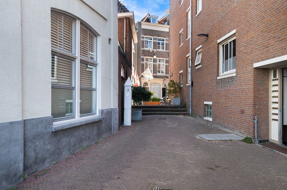 Voorstraat 1