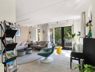Iroko 151, DORDRECHT