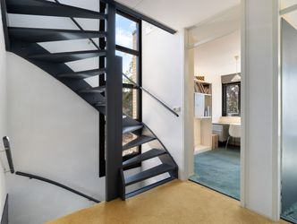 Iroko 151, DORDRECHT