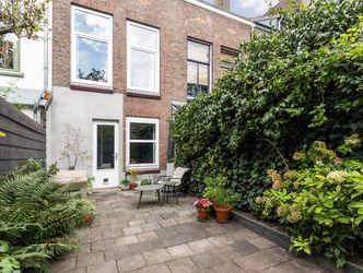 Hoge Bakstraat 10, DORDRECHT