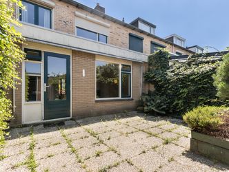 De Zeeg 12, BARENDRECHT
