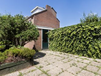 De Zeeg 12, BARENDRECHT