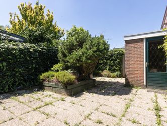 De Zeeg 12, BARENDRECHT